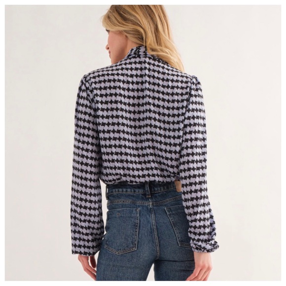 31 Chic Houndstooth V-Neck Wrap Bodysuit - Picture 5 of 6